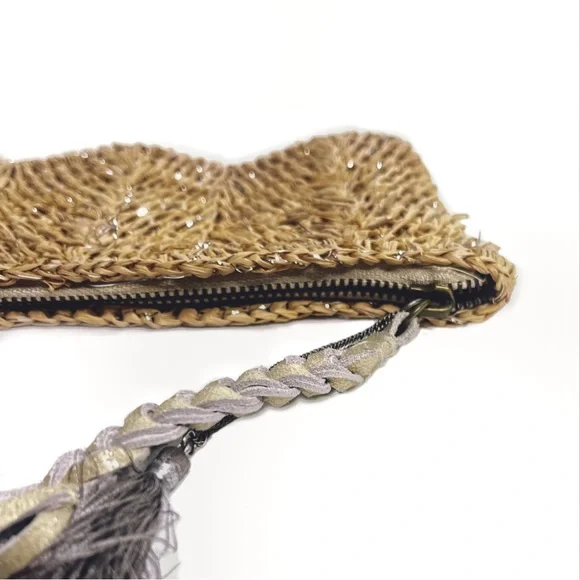 FLORABELLA - Avon Woven Raffia Clutch - Picture 5 of 9